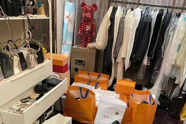 海林市回收一线品牌衣服